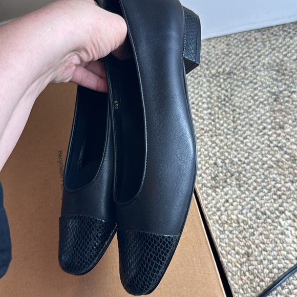 NWT - VANELi Fc-313 Ballet Flats, Black Nappa/Black Squama Print Tip, 8.5 🖤🖤 - Picture 4 of 16